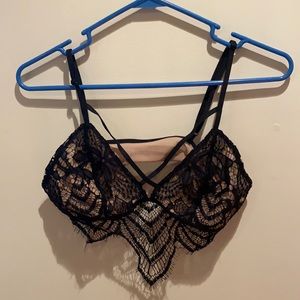 NWT Lacy Black/Tan Express Bralette